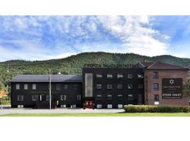 Frøken Skjolds Hotel Lyngengården, hotel in Mosjøen