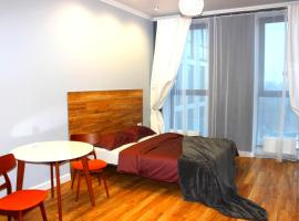 A picture of the hotel: VipHouse Apartment ул.Верхнеторговая пл.,4 с Джакузи