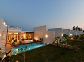 Feliz Villa Suite Irabujima Sawada, hotel in Miyako Island