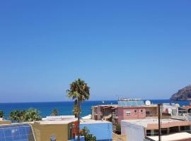 Foto di Hotel: Double View Apartment