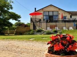 Hotel Foto: House La grange d'elie