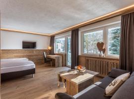 होटल की एक तस्वीर: Almhof Kitzlodge - Alpine Lifestyle Hotel