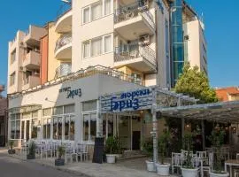 Семеен хотел Бриз