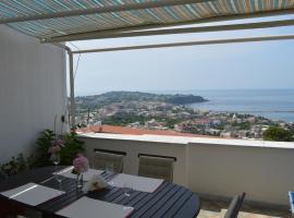 Фотографія готелю: Sybille House - With Panoramic Terrace