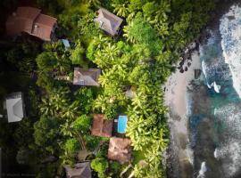Viesnīca Domaine Desaubin Luxury Villas pilsētā Takamaka