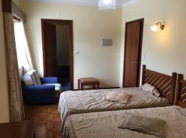 Gambaran Hotel: A L Dª ELVIRA