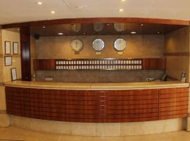 Charles Hotel, khách sạn ở Beirut