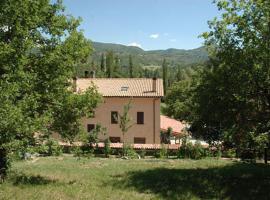 होटल की एक तस्वीर: Agriturismo Monti Sibillini Camperato