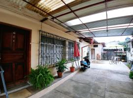 รูปภาพของโรงแรม: Casa Céntrica en Cobán