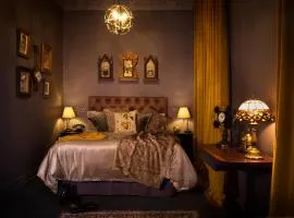 The Royal Hotel Featherston - Boutique Hotel