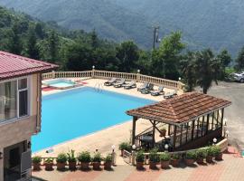 รูปภาพของโรงแรม: Zarha Mountain Resort
