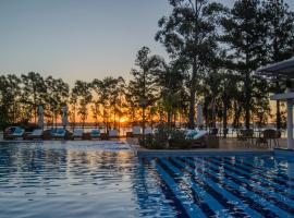 Awa Resort Hotel, khách sạn ở Encarnación