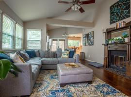 รูปภาพของโรงแรม: Comfortable, Family and Business Friendly 2BD/2BA House in North Austin