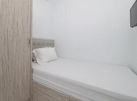 MAMA SYARIAH @ KUTAJAYA、タンゲランのホテル