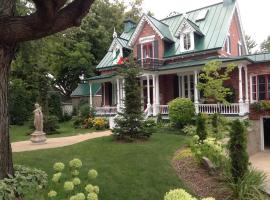 A picture of the hotel: La Belle aux Berges