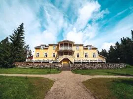 Karolineburg Manor House Hotel