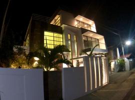 A picture of the hotel: Modern Glasshouse Vigan