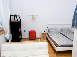 A picture of the hotel: Verano Azul - Adorable Flat in Unbeatable Location