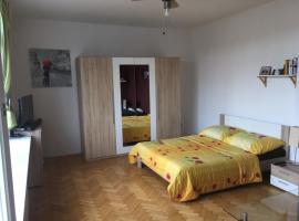 Hotel foto: Krásný byt s terasou v Lipkách