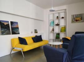 Foto do Hotel: Cozy open plan apartment