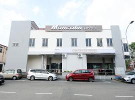 A picture of the hotel: Super OYO 43935 Mancalin Hotel