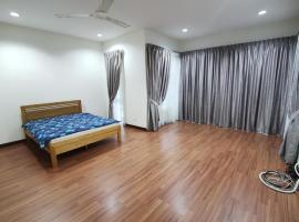 Фотографія готелю: Mutiara Damansara Superlink Homestay