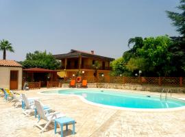 Hotel Photo: Appartamento in villa con piscina