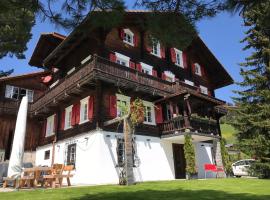 酒店照片: Ferienhaus Chalet Riedji