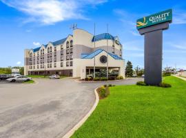 Hotel Foto: Quality Suites Milwaukee Airport