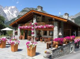 Hotel Lo Campagnar, hotel v destinaci Courmayeur