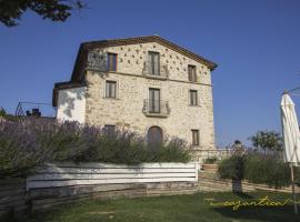 A picture of the hotel: casAntica agriresort