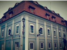 Duna Panzió、ジェールのホテル