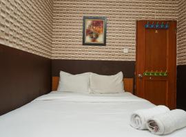 Hotel kuvat: Affordable 2BR Mediterania Gajah Mada Apartment By Travelio