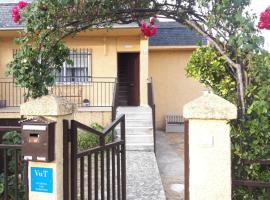 Hotel kuvat: Casa Rural Alameda con chimenea y jardín