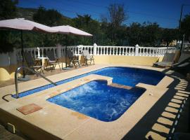 Fotos de Hotel: Beautiful 6p Holiday Home, 3 bedroom & 3 bathroom en-suite