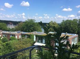 Hotel Photo: Traumstudio mit Blick auf den Wannsee