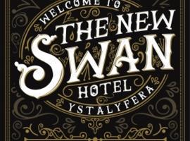 Hotel kuvat: The New Swan Hotel