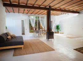 Hotel fotografie: Awesome Loft in Barcelona surrounded by nature