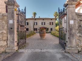 A picture of the hotel: Agriturismo Tenuta Di Mensanello