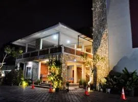 Hastina Hotel Lombok、マタラムのホテル