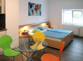 호텔 사진: Kraiburg • Zimmer für 1-2 Personen • Radler willkommen