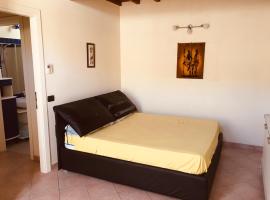 Foto di Hotel: NEW FAMILY APARTMENT 2