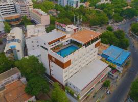 Hotel Blossoms, hotel in Tiruchchirāppalli
