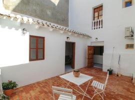 Hotel Photo: Amazing Apartment In Altea With Kitchen