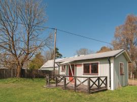 รูปภาพของโรงแรม: Amazing Home In Visby With Kitchen