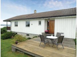 ホテル写真: Holiday home Vikersund Øst Modum vei