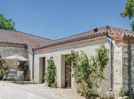 Hotel Foto: One-Bedroom Holiday Home in Valeilles