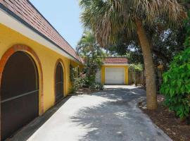 Photo de l’hôtel: The Beach Quinta (Spanish Style Home)