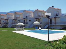 होटल की एक तस्वीर: Two-Bedroom Holiday Home in Alepochori Megara Att