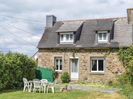 Foto di Hotel: Lovely Home In Le Faouet With Kitchen